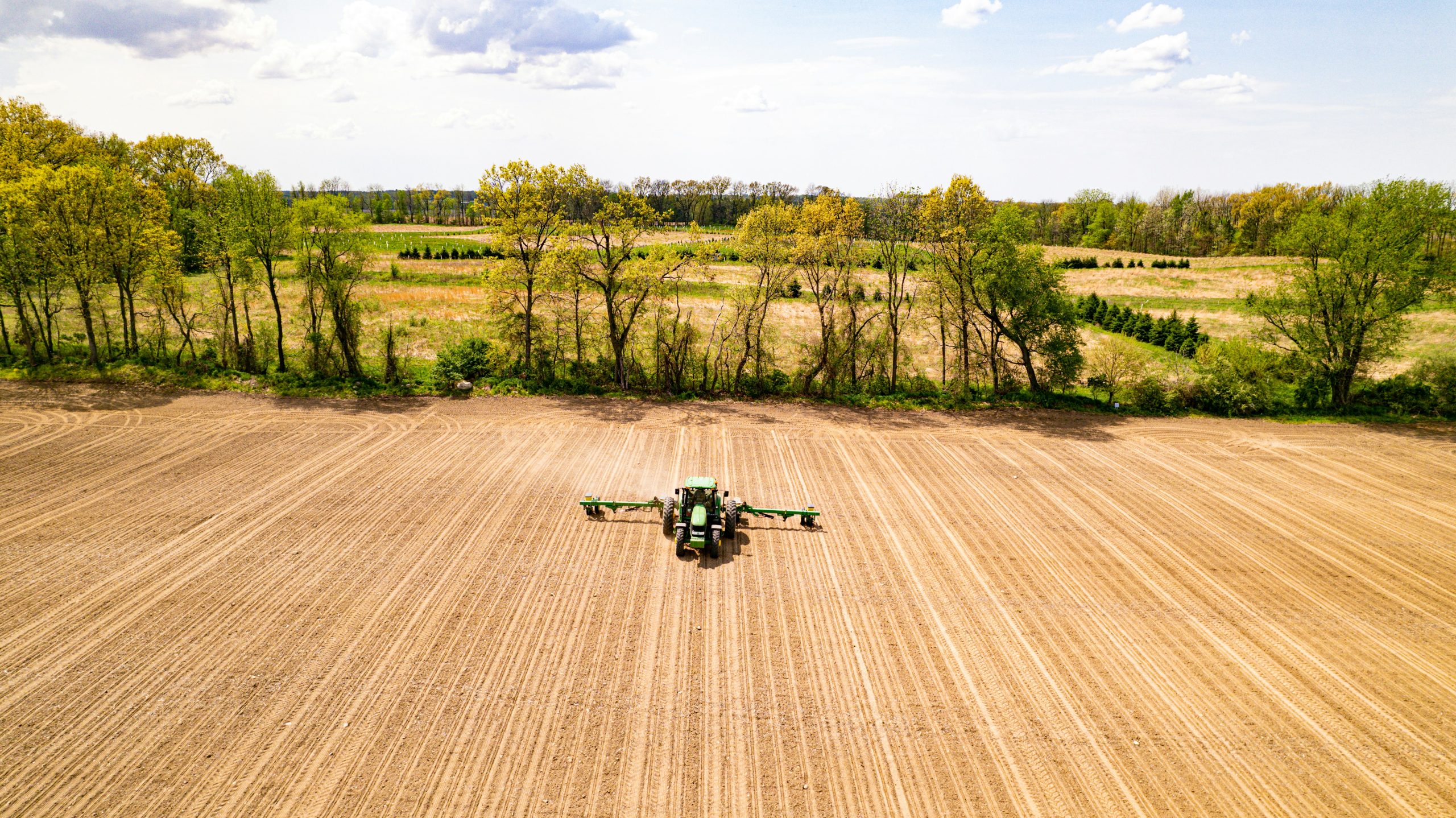 Digital Takeover: How Online Remarketing Transformed the Farming Machinery Market